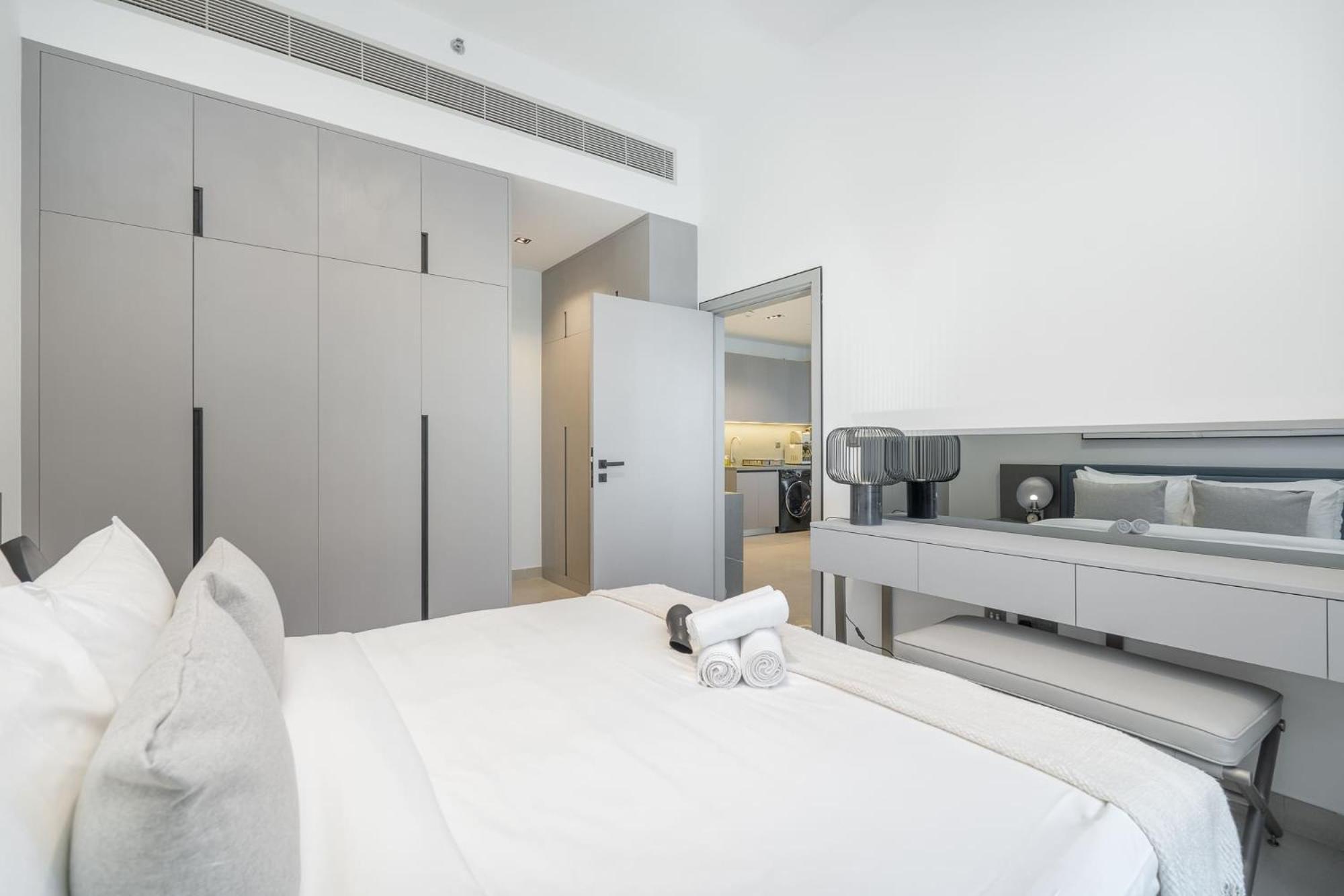 Peaceful 1 Bedroom In Mag 970 Apartment Dubai