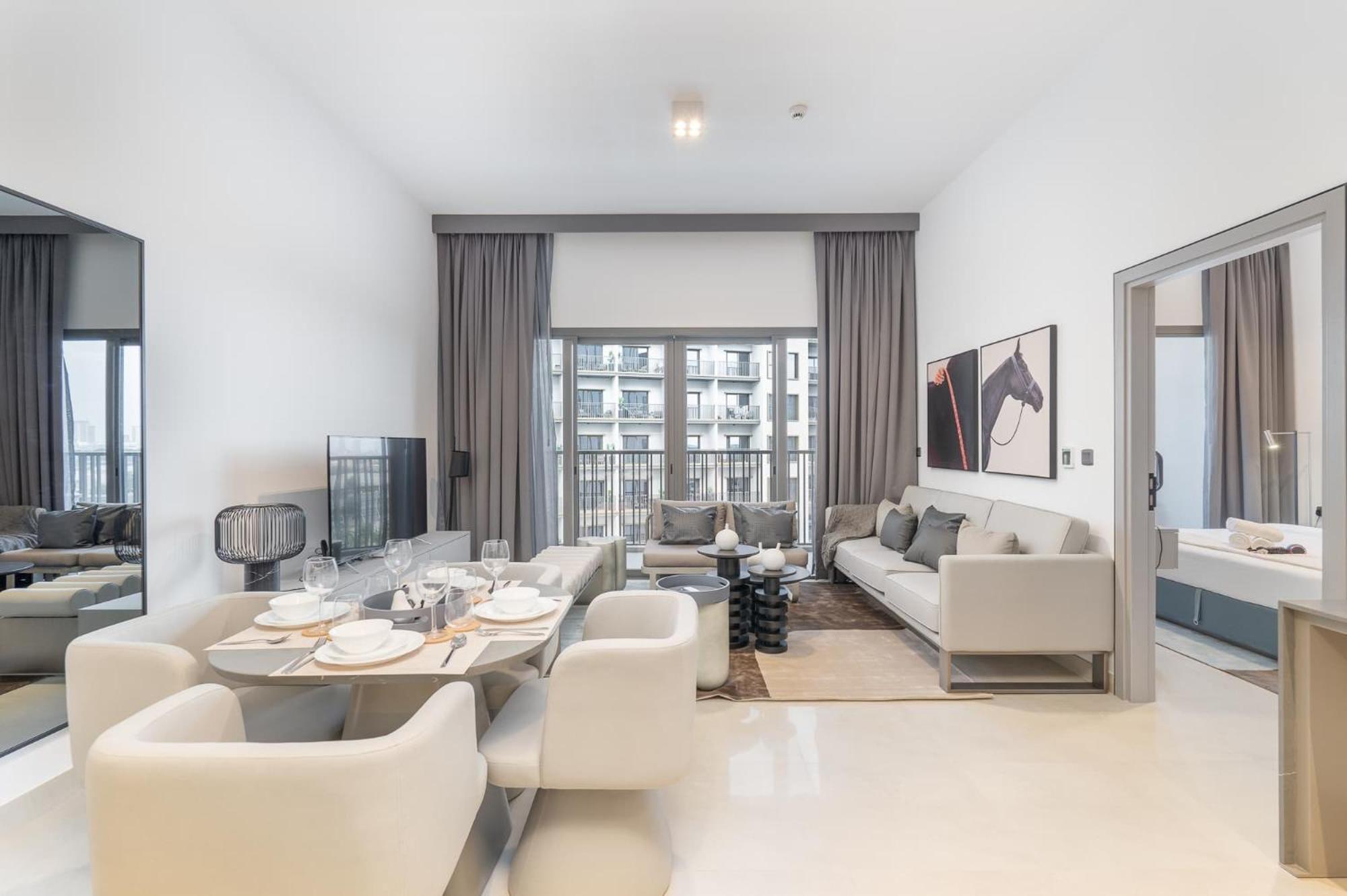 Peaceful 1 Bedroom In Mag 970 * Dubai